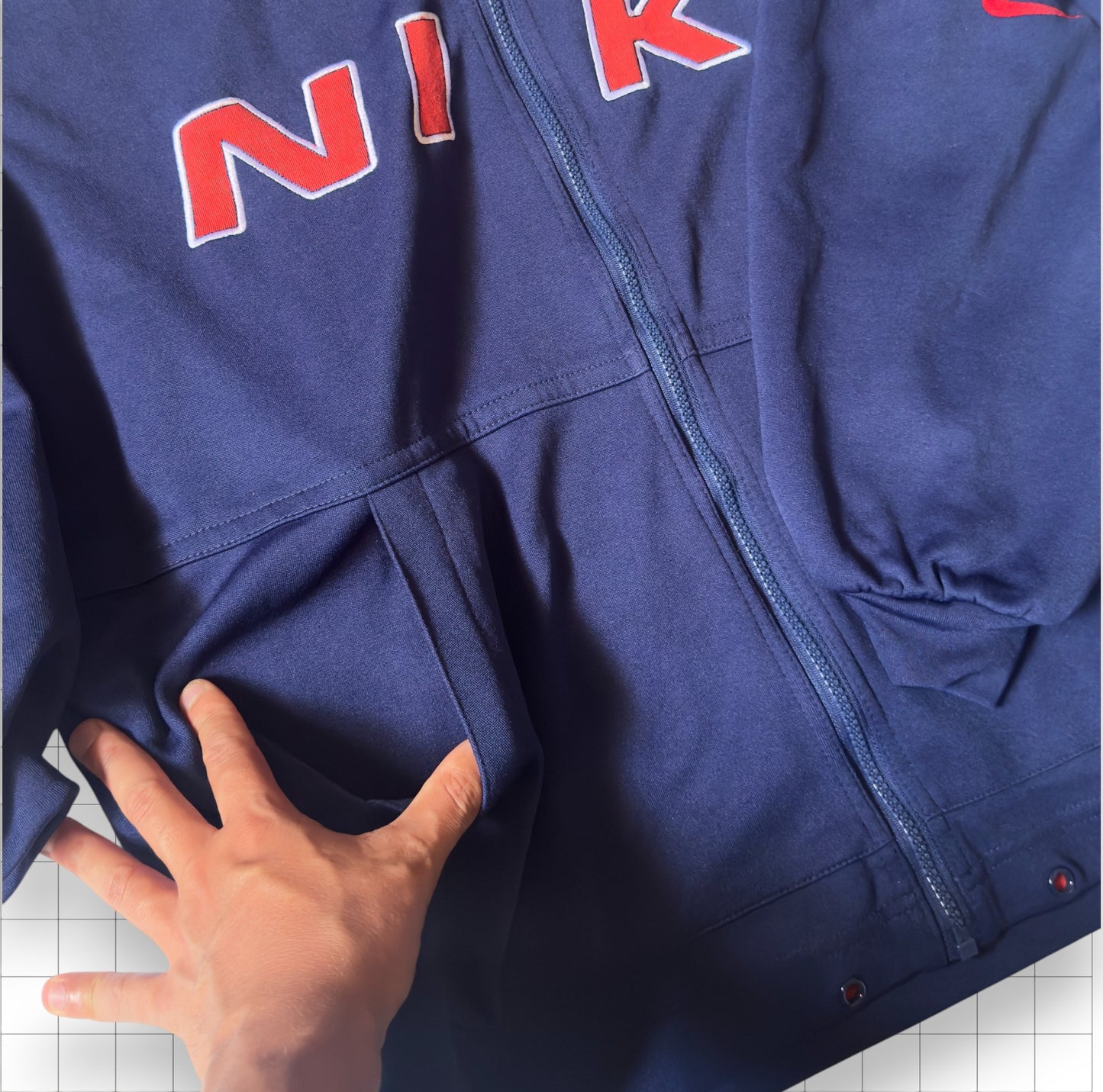 Nike full zip hoodie (m)